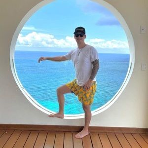 Meet your Posher, Blaine